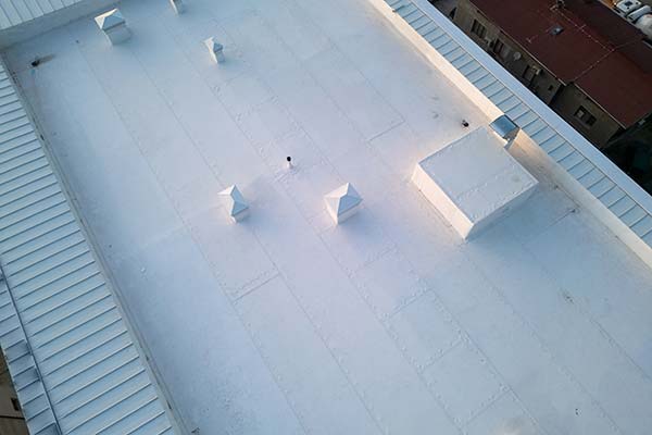 High Quality Commercial Roofing Services High Quality Commercial Roofing Services